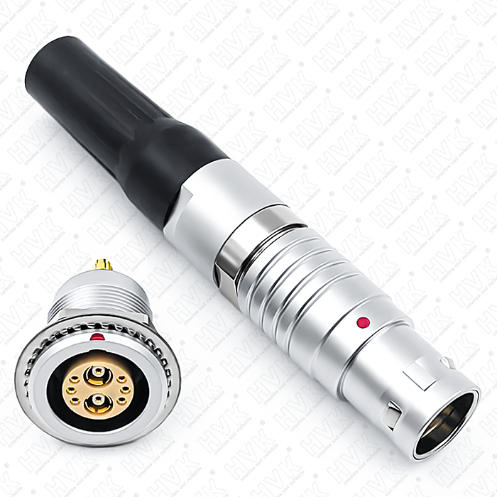 在高频应用中，圆形航空连接器的设计应考虑哪些因素？